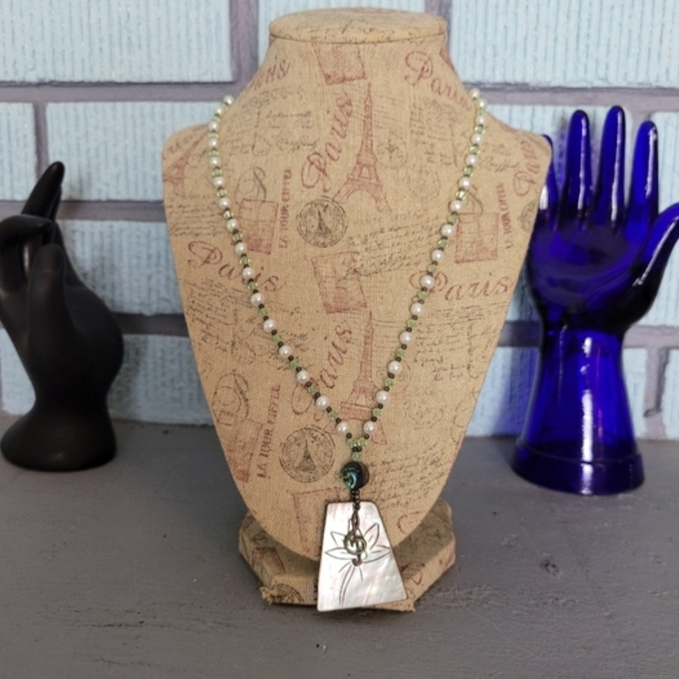 Silver Tone And Beaded Necklace